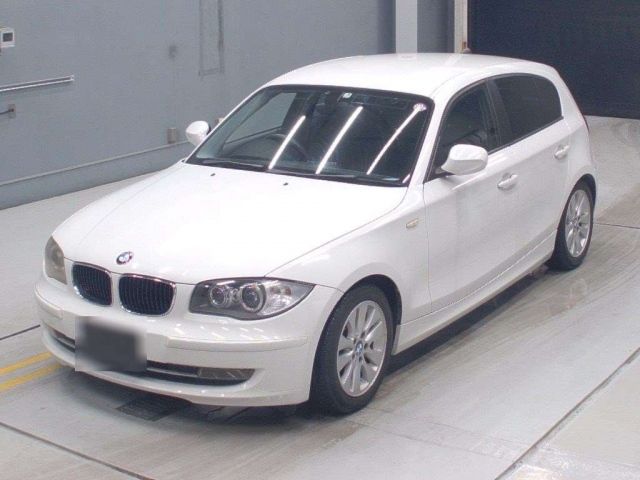 70221 Bmw 1 series UE16 2011 г. (CAA Gifu)